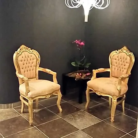 Hotel Crystal