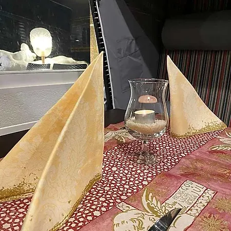 Crystal Ξενοδοχείο Αντελμπόντεν
