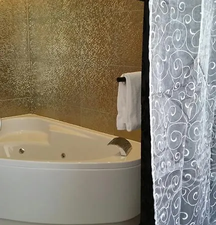 Hotel Crystal 3*